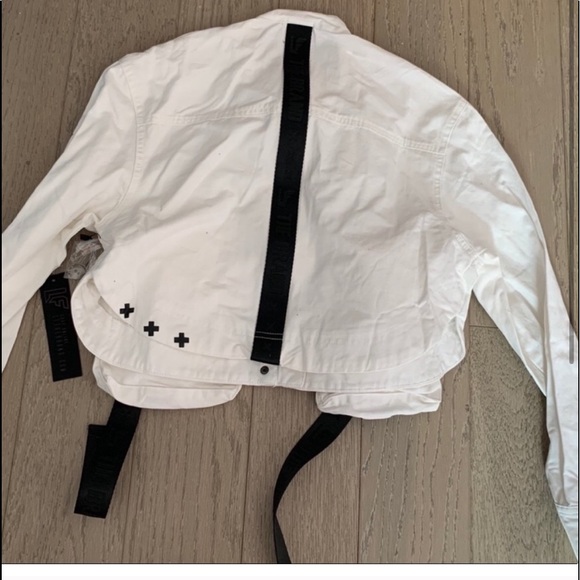 Lf cropped jacket with buckles - Picture 2 of 3